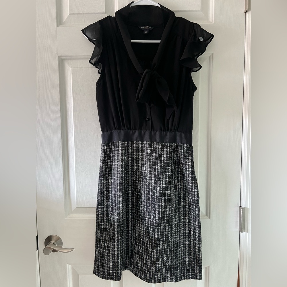 Black Banana Republic dress